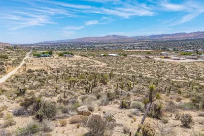 55652 Buena Vista Drive, Yucca Valley, CA 92284 - Photo 8