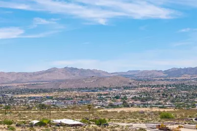 55652 Buena Vista Drive, Yucca Valley, CA 92284 - Photo 10
