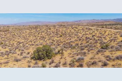 4822 Elata Avenue, Yucca Valley, CA 92284 - Photo 6