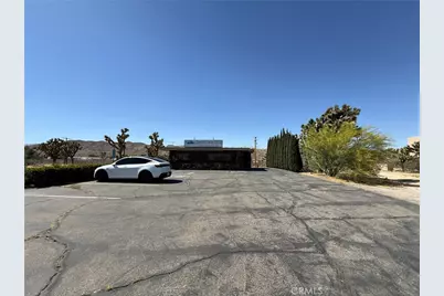 57340 29 Palms, Yucca Valley, CA 92284 - Photo 4
