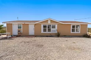 1227 Alfalfa, 29 Palms MCB, CA 92277 - Photo 2