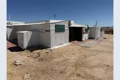 125 Peffer, 29 Palms MCB, CA 92277 - Photo 2