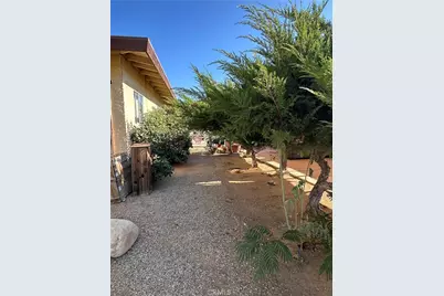 7475 Warren Vista, Yucca Valley, CA 92284 - Photo 14