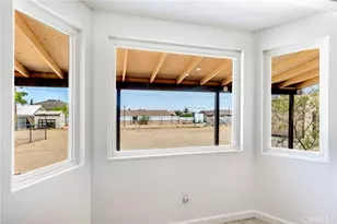 57944 Ivanhoe Dr, Yucca Valley, CA 92284 - Photo 10