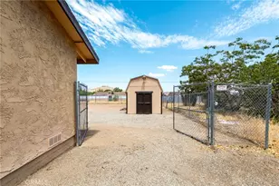 57944 Ivanhoe Dr, Yucca Valley, CA 92284 - Photo 42
