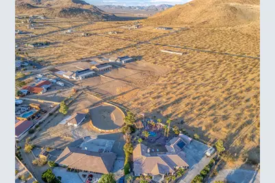 19715 Roanoke Road, Apple Valley, CA 92307 - Photo 56