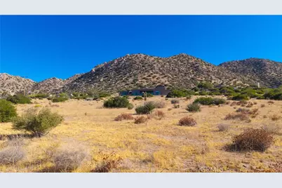 5525 Minna Gombell Lane, Pioneertown, CA 92268 - Photo 12