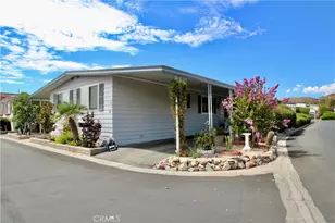 54999 Martinez Trl, Yucca Valley, CA 92284 - Photo 2