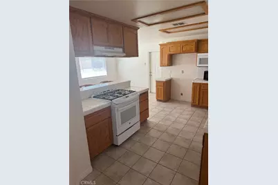 57106 Selecta, Yucca Valley, CA 92284 - Photo 2