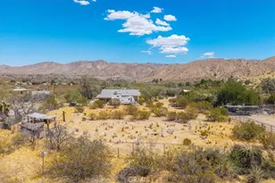 9758 Lanning Ln, Morongo Valley, CA 92256 - Photo 32