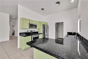 58055 Desert Gold Dr, Yucca Valley, CA 92284 - Photo 14