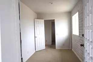 8425 Indio Ave, Yucca Valley, CA 92284 - Photo 10