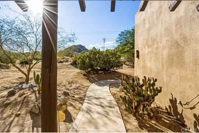 6231 Mirlo, Yucca Valley, CA 92284 - Photo 10