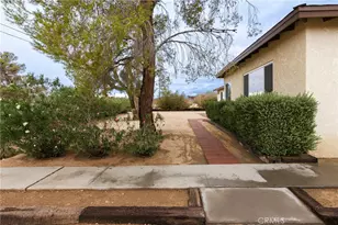 61726 Hilltop, Joshua Tree, CA 92252 - Photo 2