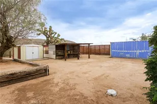 61726 Hilltop, Joshua Tree, CA 92252 - Photo 22