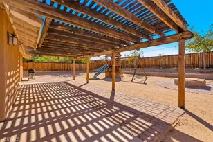 5128 Split Rock Ave, 29 Palms MCB, CA 92277 - Photo 34