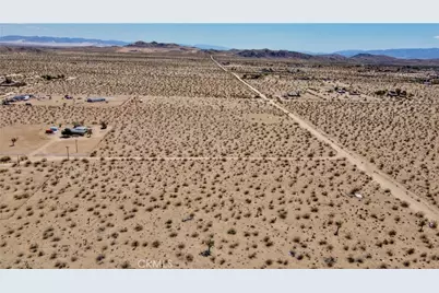 888 Lucky Lane, Landers, CA 92285 - Photo 6