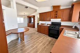 60575 Joshua Tree Ln, Landers, CA 92285 - Photo 8