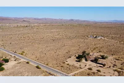 49 Aberdeen Drive, Yucca Valley, CA 92284 - Photo 2