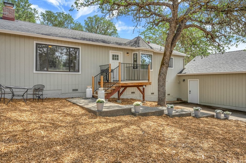 19214 Moon Ridge Rd, Middletown, CA 95467