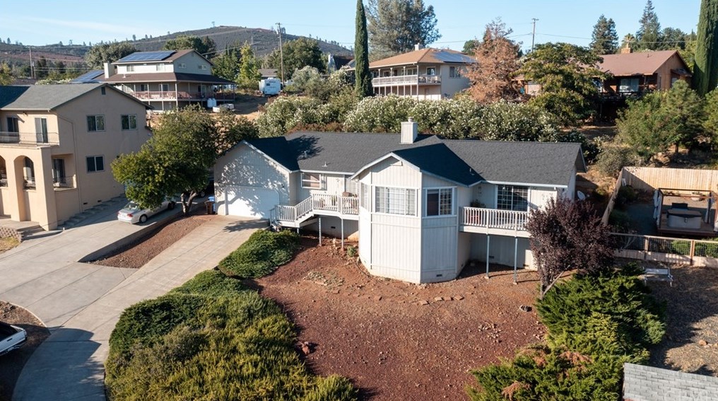 17221 Greenridge Rd, Middletown, CA 95467