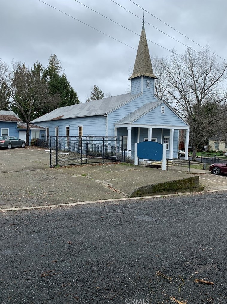 875 N High St, Lakeport, CA 95453