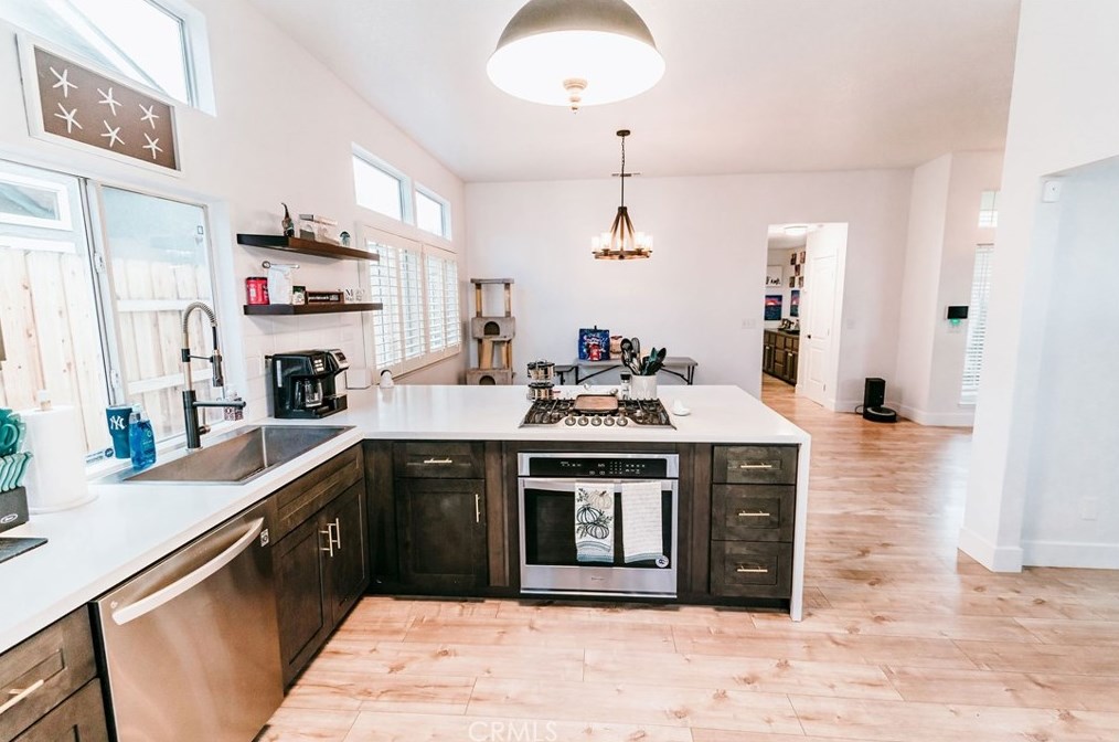 695 Summit Lakes Way, Galt CA  95632-3008 exterior