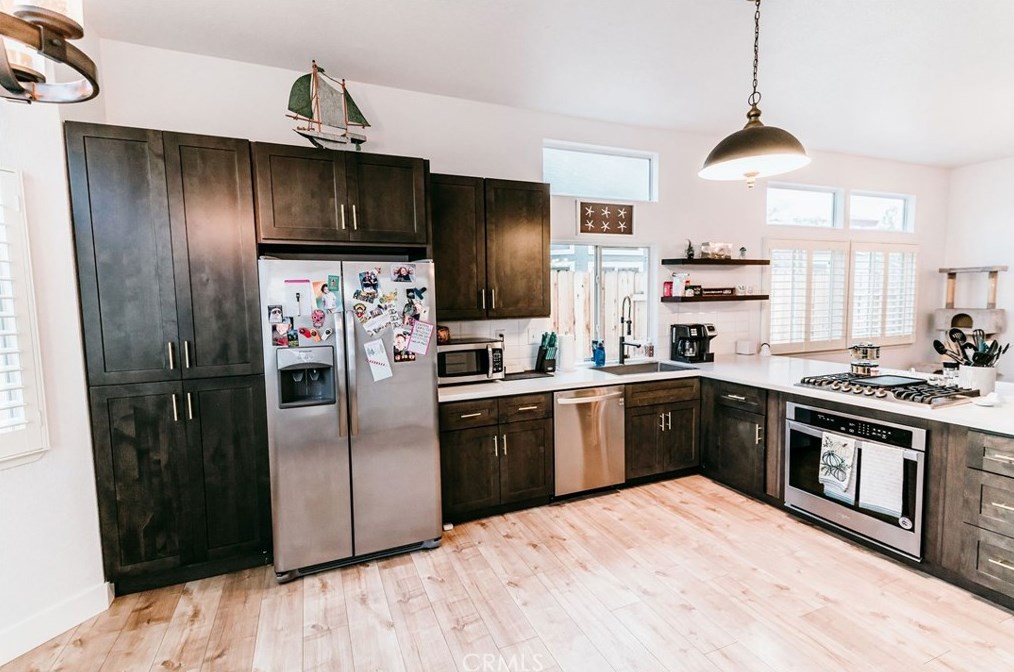 695 Summit Lakes Way, Galt CA  95632-3008 exterior