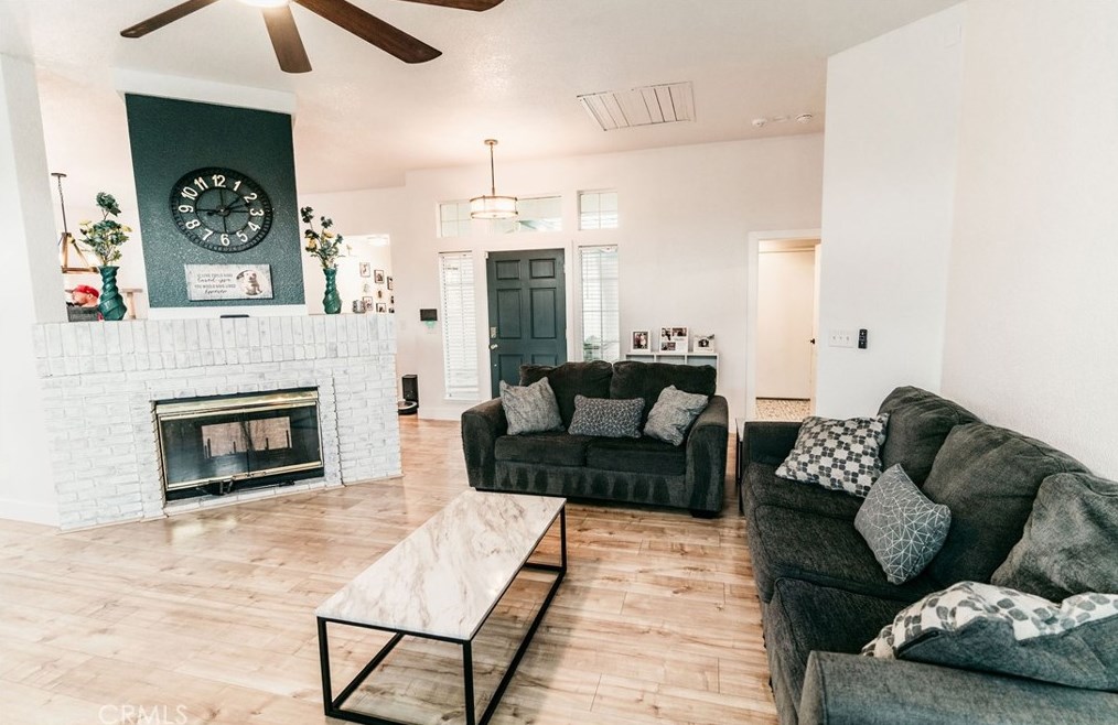 695 Summit Lakes Way, Galt CA  95632-3008 exterior