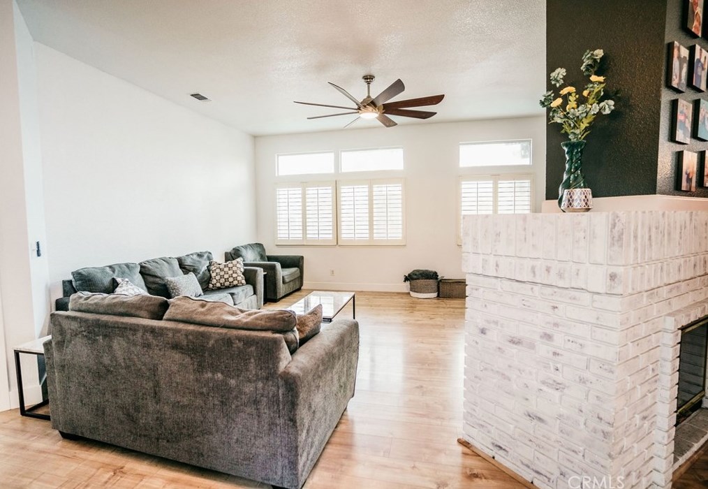 695 Summit Lakes Way, Galt CA  95632-3008 exterior