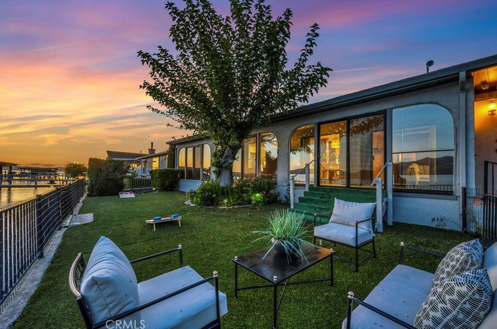 7723 Cora Dr, Lucerne, CA 95458