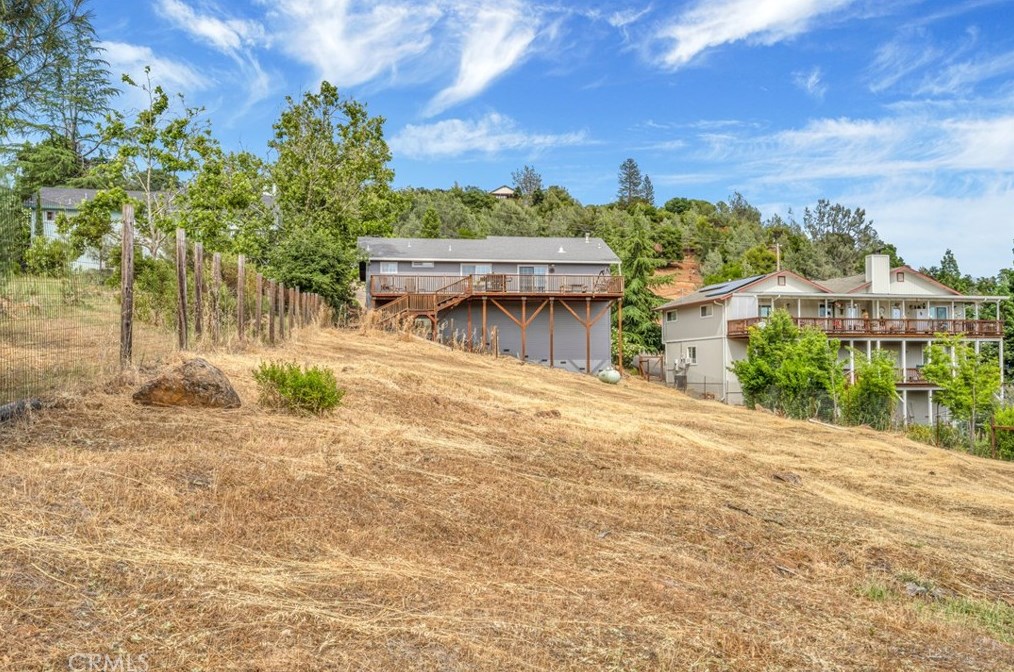 16505 Hacienda Ct, Middletown, CA 95467