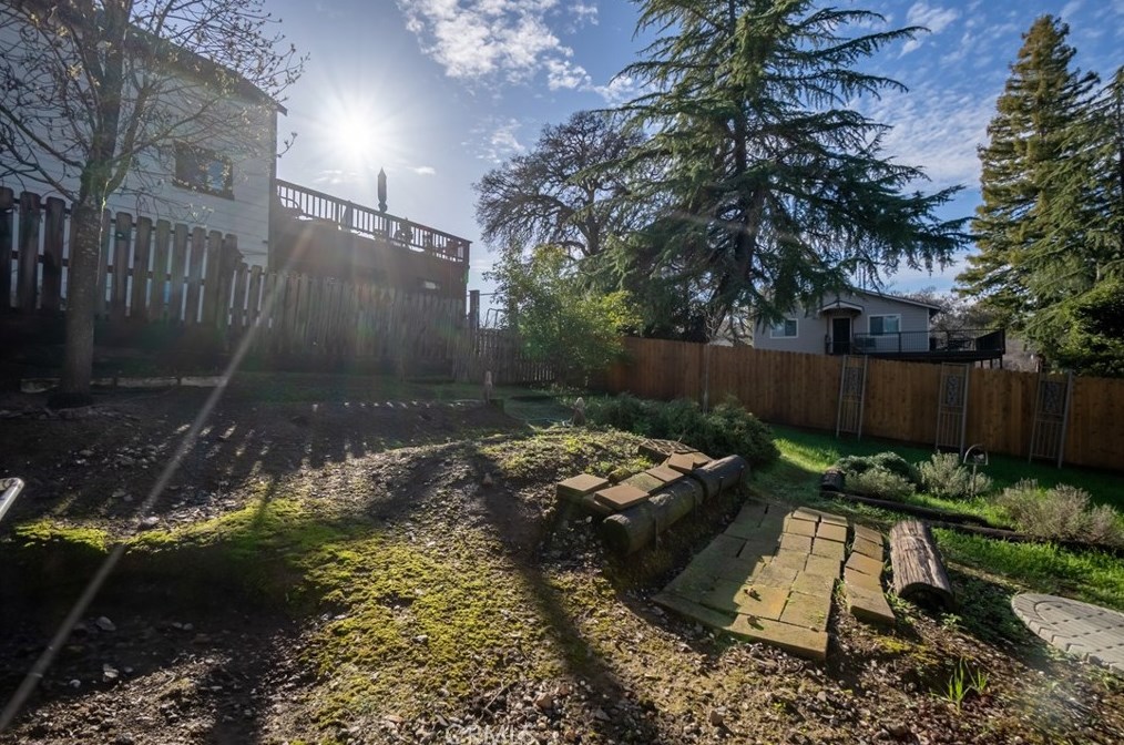 375 Brush St, Lakeport CA  95453-4626 exterior