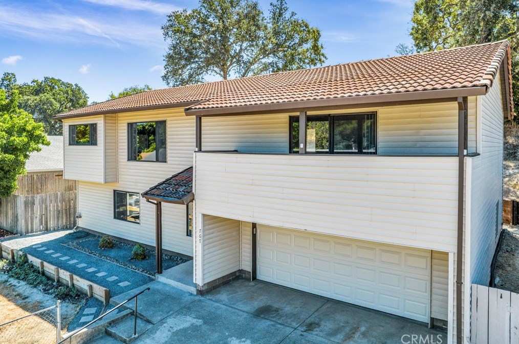 767 19th St, Lakeport, CA 95453