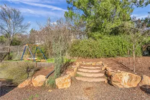 18920 Stonegate Rd, Hidden Valley Lake, CA 95467 - Photo 20