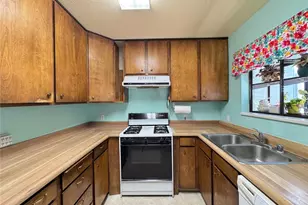 1617 Alcott Ln, Willits, CA 95490 - Photo 2