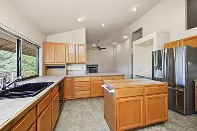 16261 Conestoga Road, Hidden Valley Lake, CA 95467 - Photo 18
