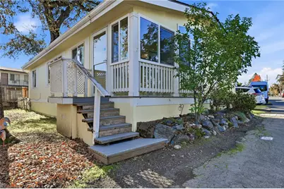 1060 N Main Street #27, Lakeport, CA 95453 - Photo 32