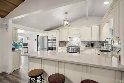 441 Vichy Hills Drive, Ukiah, CA 95482 - Photo 4