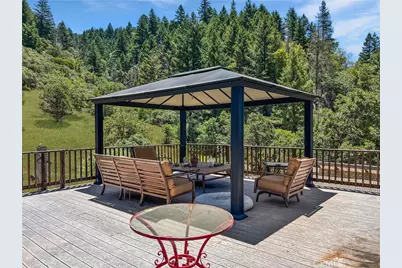 8800 Cave Creek Road, Redwood Valley, CA 95470 - Photo 10