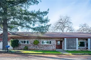 1070 24th St, Lakeport, CA 95453 - Photo 4