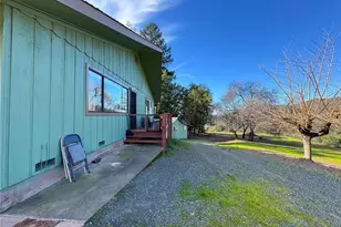 8411 Hwy 175, Hopland, CA 95449 - Photo 32