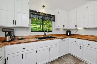 19004 Deer Hill, Hidden Valley Lake, CA 95467 - Photo 18