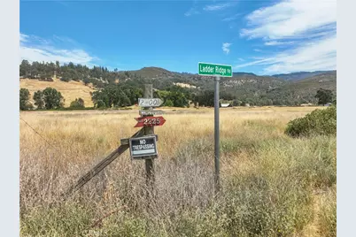 2010 Ladder Ridge Road, Upper Lake, CA 95485 - Photo 2