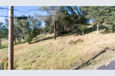 18300 Grizzly Court, Hidden Valley Lake, CA 95467 - Photo 2