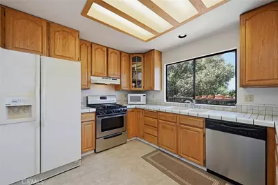 18522 Sentinel Court, Hidden Valley Lake, CA 95467 - Photo 8