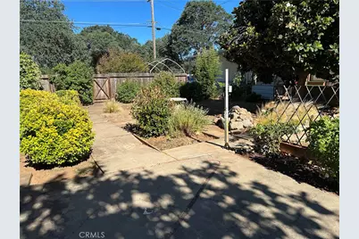 5647 Jones, Clearlake, CA 95422 - Photo 2