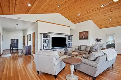 16542 Crescent Court, Hidden Valley Lake, CA 95467 - Photo 6