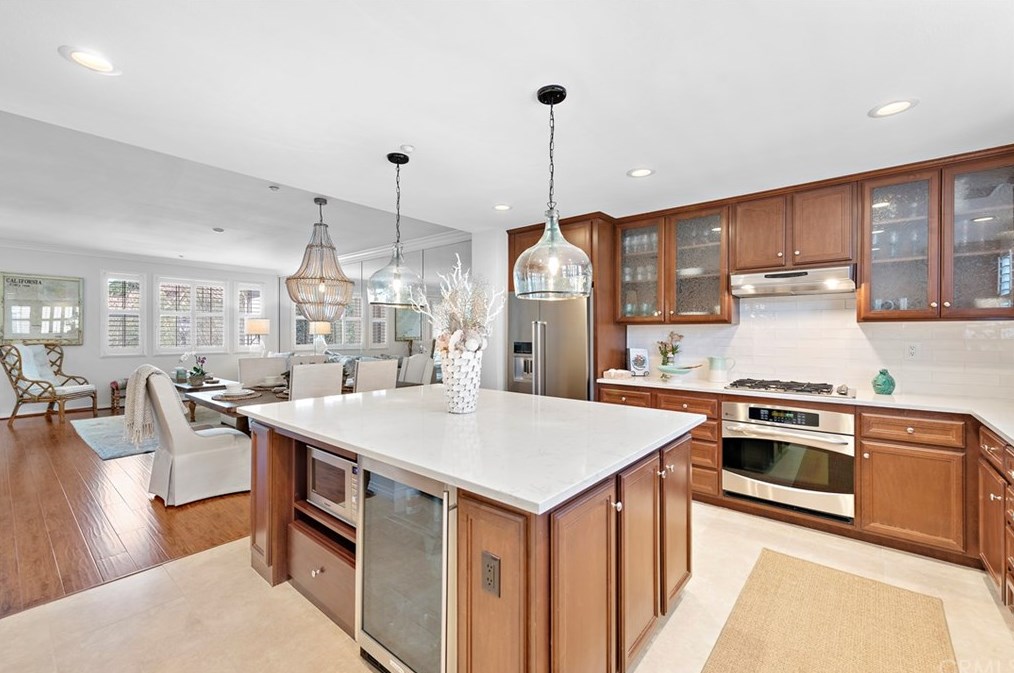 122 Playa Cir, Laguna Beach, CA 92656-1627
