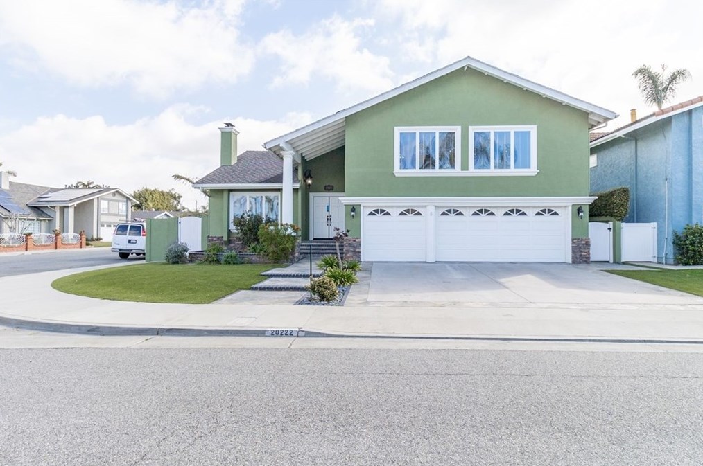 20222 Morristown Cir, Huntington Beach, CA 92646-5308